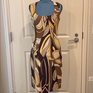 Sleeveless knee length dress